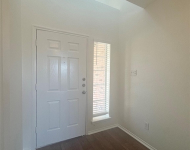 2264 Stonebrook Lane - Photo Thumbnail 1