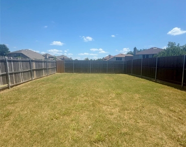 2264 Stonebrook Lane - Photo Thumbnail 16