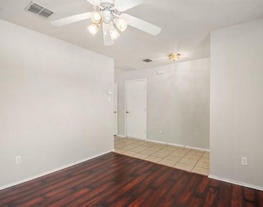 4225 Silverwood Trail - Photo Thumbnail 20