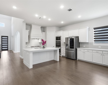 2101 Hebert Court - Photo Thumbnail 9