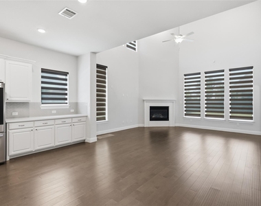 2101 Hebert Court - Photo Thumbnail 6