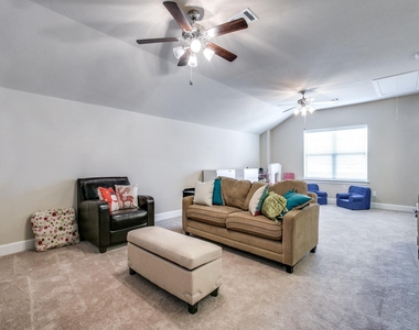 1010 Crystal Oak Lane - Photo Thumbnail 22