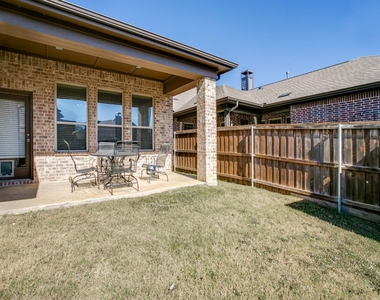1010 Crystal Oak Lane - Photo Thumbnail 23