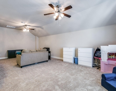 1010 Crystal Oak Lane - Photo Thumbnail 21