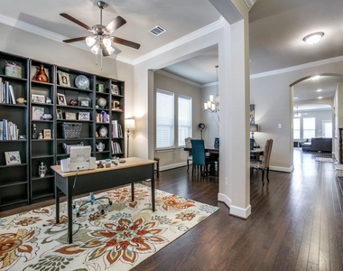 1010 Crystal Oak Lane - Photo Thumbnail 1