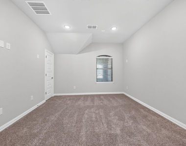 125 Joshua Tree Court - Photo Thumbnail 19