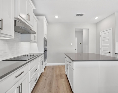 125 Joshua Tree Court - Photo Thumbnail 3