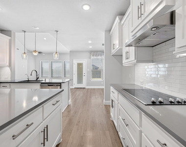 125 Joshua Tree Court - Photo Thumbnail 6