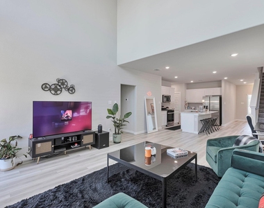 4703 Whitehill - Photo Thumbnail 8