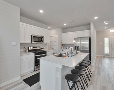 4703 Whitehill - Photo Thumbnail 4