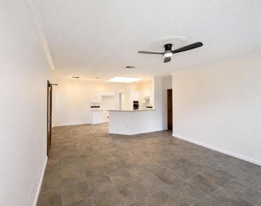 9518 Prestmont Place - Photo Thumbnail 12