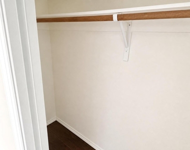 9518 Prestmont Place - Photo Thumbnail 6