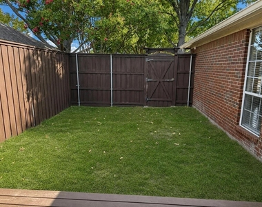 9518 Prestmont Place - Photo Thumbnail 33