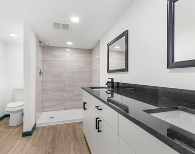 321 Crescent Drive - Photo Thumbnail 19