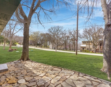 321 Crescent Drive - Photo Thumbnail 27