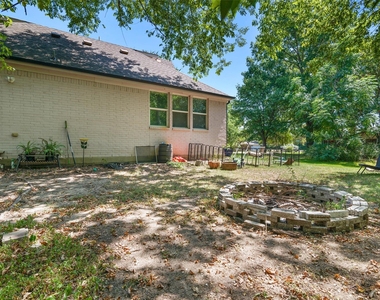 2220 Burning Tree Lane - Photo Thumbnail 18