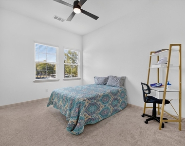 5360 Springlake Parkway - Photo Thumbnail 13