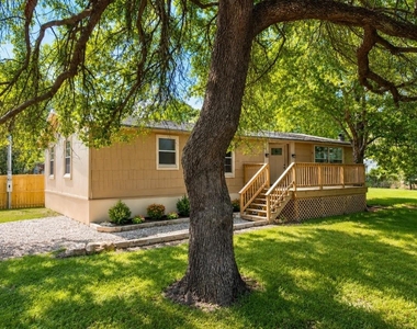 205 W Long Street - Photo Thumbnail 15