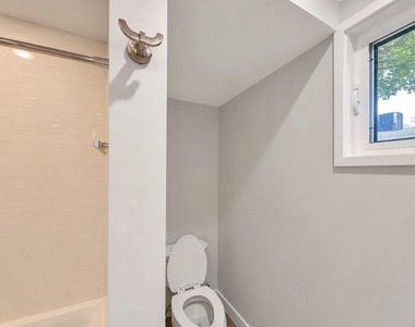 4122 Travis Street - Photo Thumbnail 21