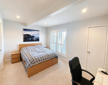 4122 Travis Street - Photo Thumbnail 23