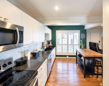 4122 Travis Street - Photo Thumbnail 16