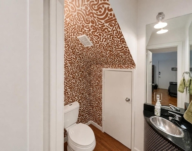 4122 Travis Street - Photo Thumbnail 6