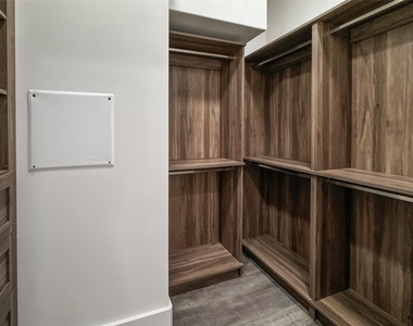 3525 Normandy Avenue - Photo Thumbnail 14