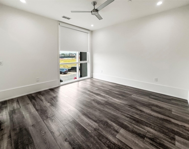 3525 Normandy Avenue - Photo Thumbnail 4