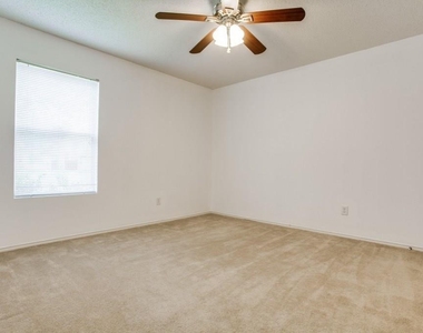 2800 Bissell Way - Photo Thumbnail 21