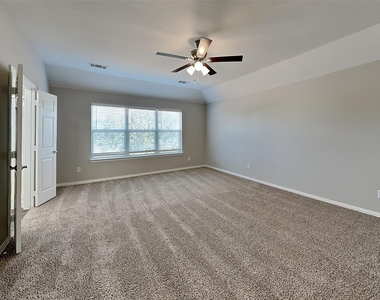 11860 Porcupine Drive - Photo Thumbnail 7