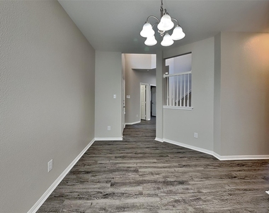 11860 Porcupine Drive - Photo Thumbnail 5
