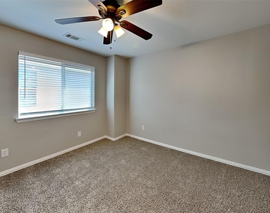 11860 Porcupine Drive - Photo Thumbnail 13