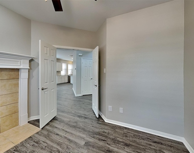 11860 Porcupine Drive - Photo Thumbnail 17