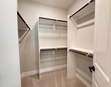 3255 Carlisle Street - Photo Thumbnail 5