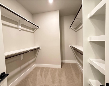 3255 Carlisle Street - Photo Thumbnail 11