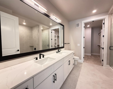 3255 Carlisle Street - Photo Thumbnail 9