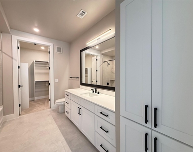 3255 Carlisle Street - Photo Thumbnail 6