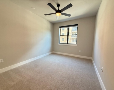 3255 Carlisle Street - Photo Thumbnail 7