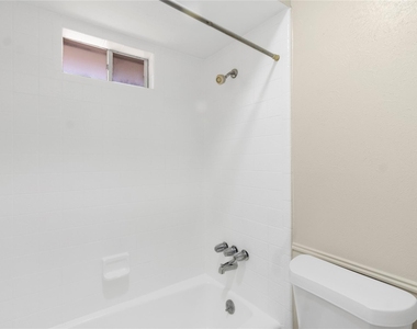 742 Ridge Crest Drive - Photo Thumbnail 9