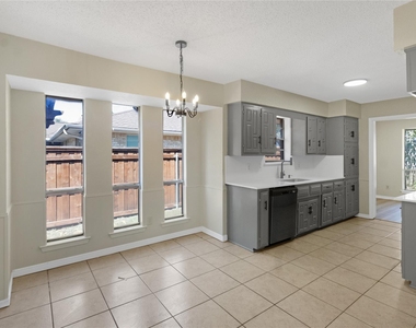 742 Ridge Crest Drive - Photo Thumbnail 15