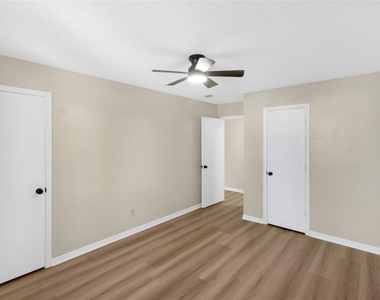 742 Ridge Crest Drive - Photo Thumbnail 3