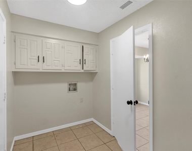 742 Ridge Crest Drive - Photo Thumbnail 16