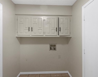 742 Ridge Crest Drive - Photo Thumbnail 18