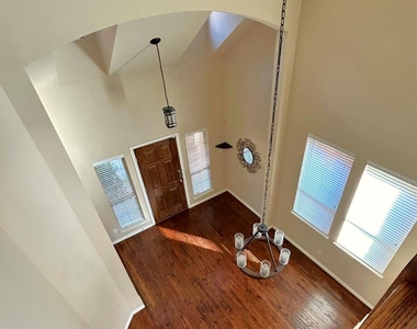 10637 Bolivar Drive - Photo Thumbnail 13