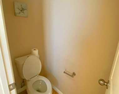 10637 Bolivar Drive - Photo Thumbnail 33