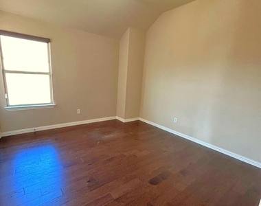 10637 Bolivar Drive - Photo Thumbnail 26