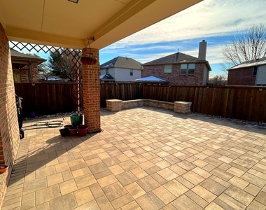 10637 Bolivar Drive - Photo Thumbnail 30