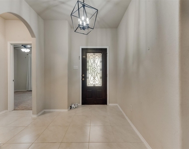 5610 Stockport Drive - Photo Thumbnail 7