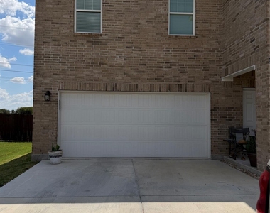 5677 Ladytown Lane - Photo Thumbnail 3