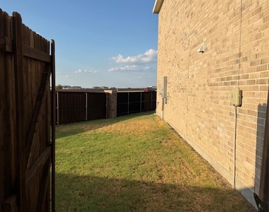 5677 Ladytown Lane - Photo Thumbnail 35